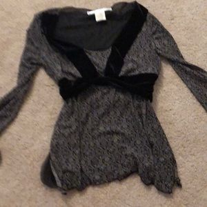 Max Studio black with velvet petite top